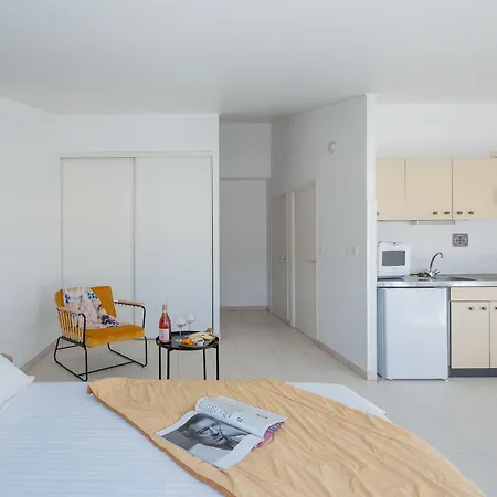 מלון דירות & San Roccu