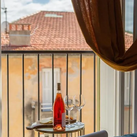 & San Roccu Aparthotel Saint-Florent (Corsica)