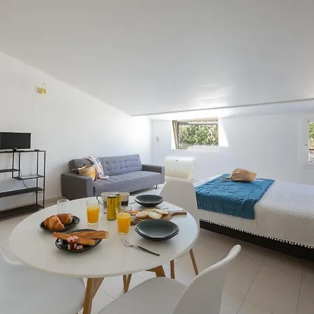 & San Roccu Aparthotel