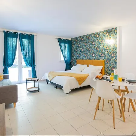 & San Roccu Aparthotel